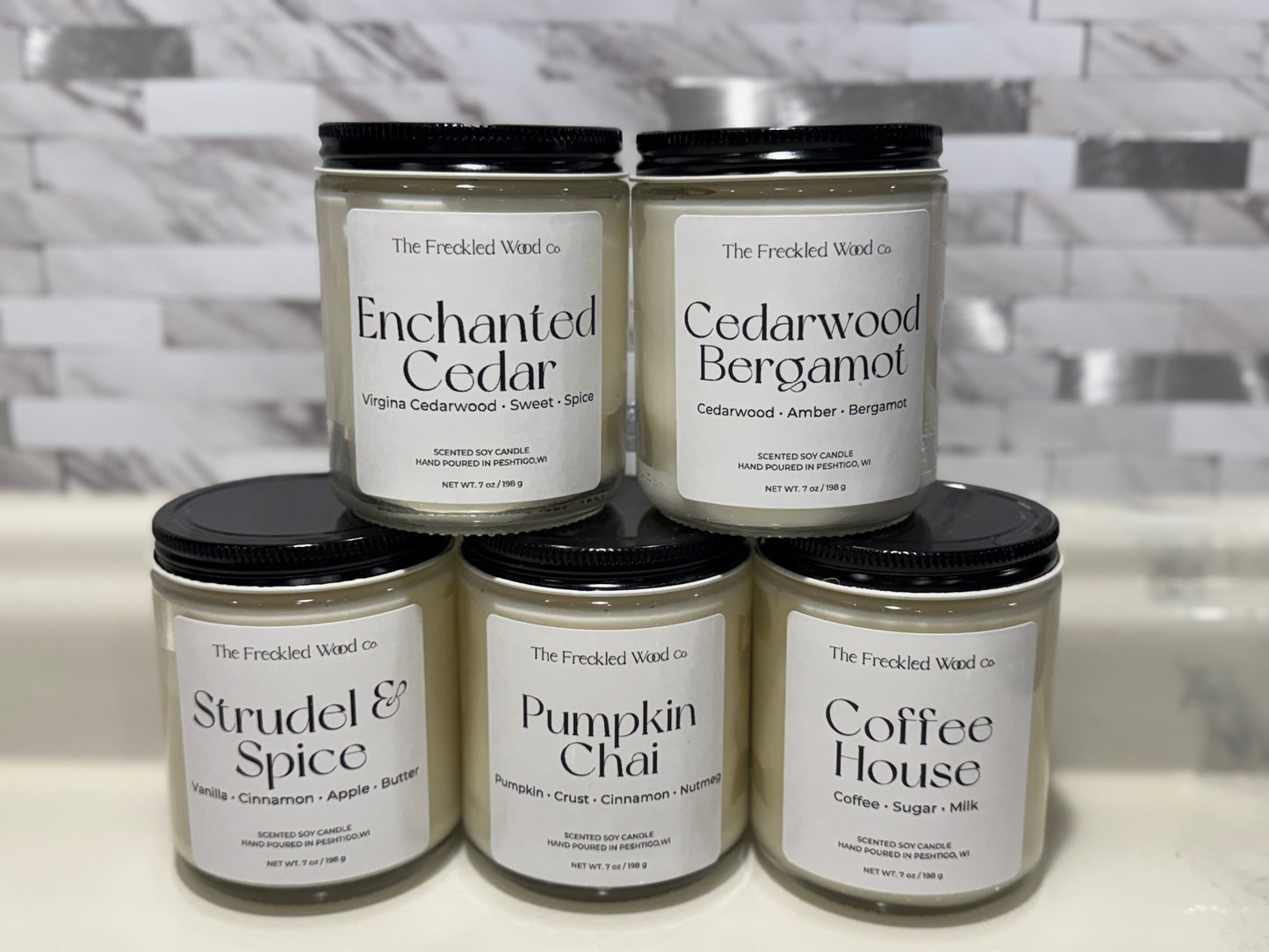 Hand-poured 100% soy candles, non-toxic 7oz.